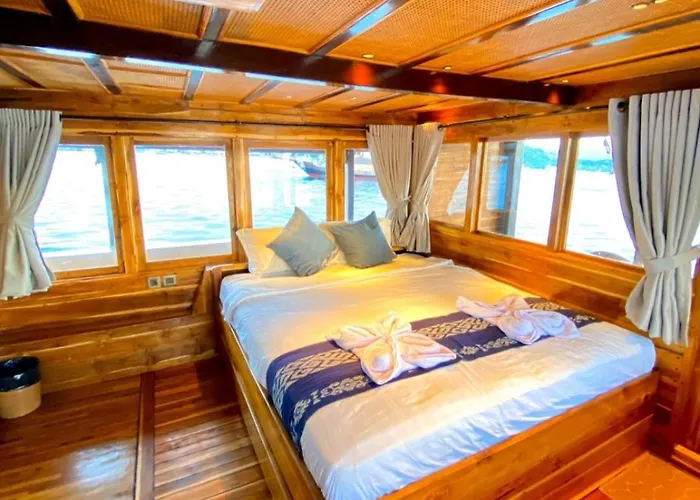 Boat Open Trip Komodo